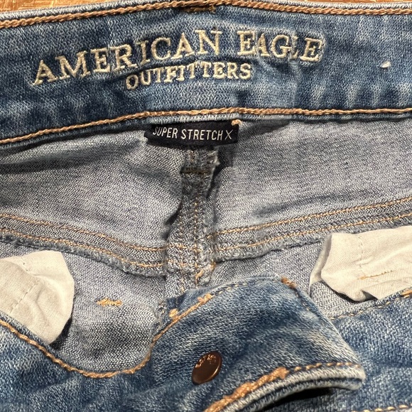 American Eagle Distressed High Rise Jegging - Picture 6 of 13